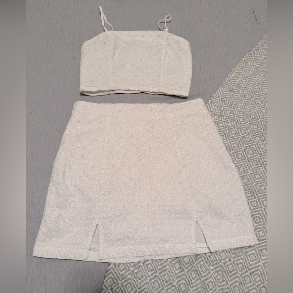 Aeropostale White Lace 2 Piece Set